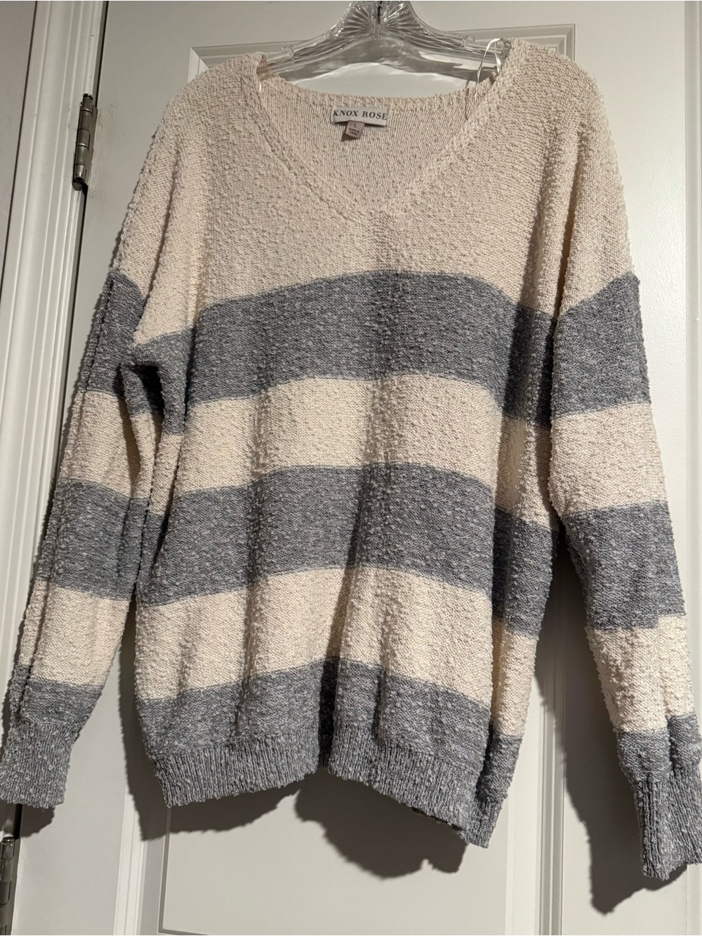 Knox Rose Cream Gray Striped Boucle Sweater Long Sleeve V-neck Women’s Large